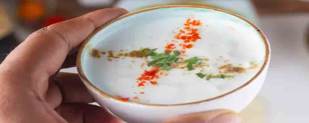 Foods To Cool Your Stomach- The Right Time to Eat Curd